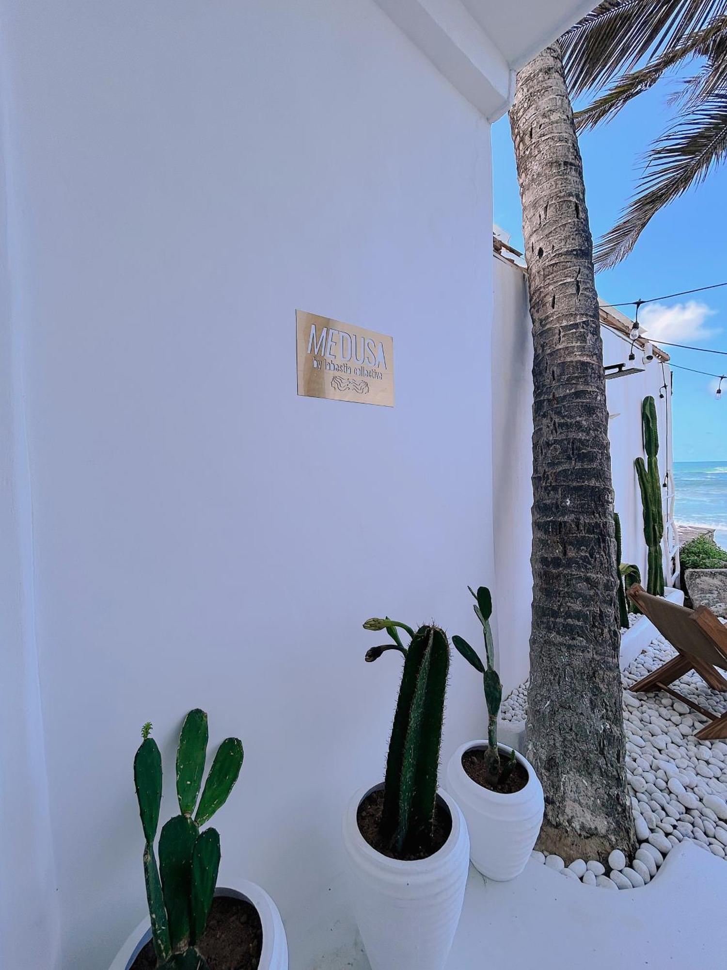Medusa Ahangama Kamer foto